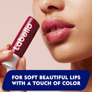 Labello Blackberry Shine Lip Balm – vegan-friendly lip care for smooth lips