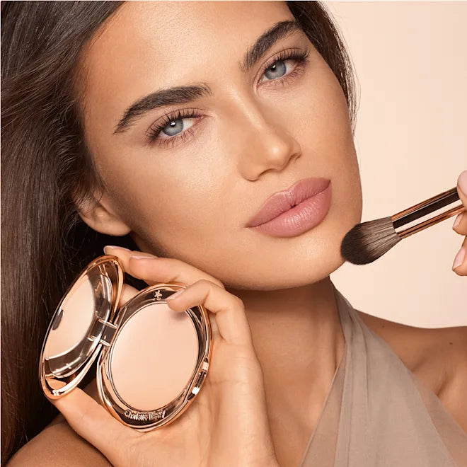 Charlotte Tilbury Airbrush Flawless Finish pressed powder 